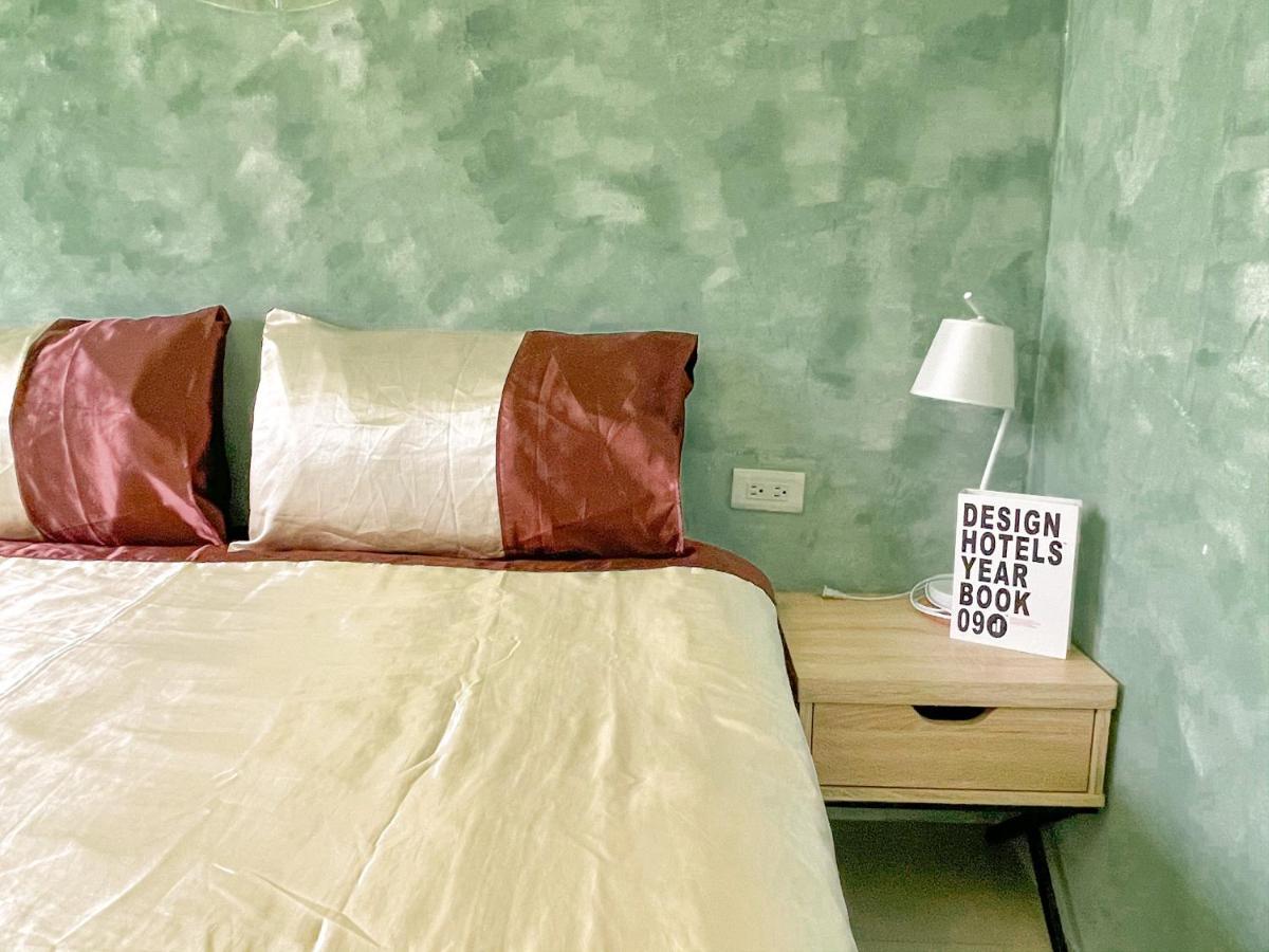 Kaohsiung Raifong Corner Homestay Екстериор снимка