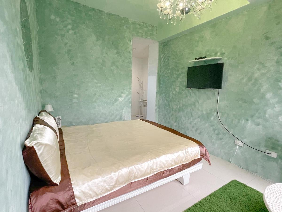 Kaohsiung Raifong Corner Homestay Екстериор снимка