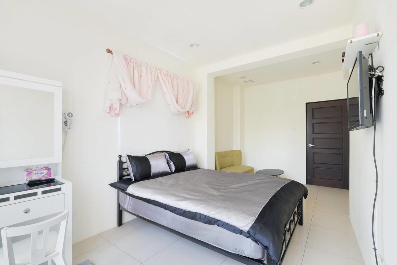 Kaohsiung Raifong Corner Homestay Екстериор снимка
